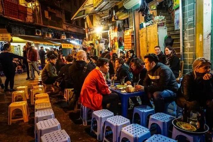Hotspot Matrix và Ai bảo mặc váy đen mùa hè là nóng nực? Những bí quyết sau sẽ khiến bạn